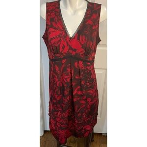 Simply Vera Wang Sleeveless V-neck Empire Waist Dress Size 12 Red Black
